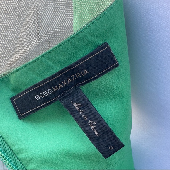 BCBGMaxAzaria Kelly Green Nude Mesh Insert Drape Front Sleeveless Mini -Sz 0 - Picture 16 of 16
